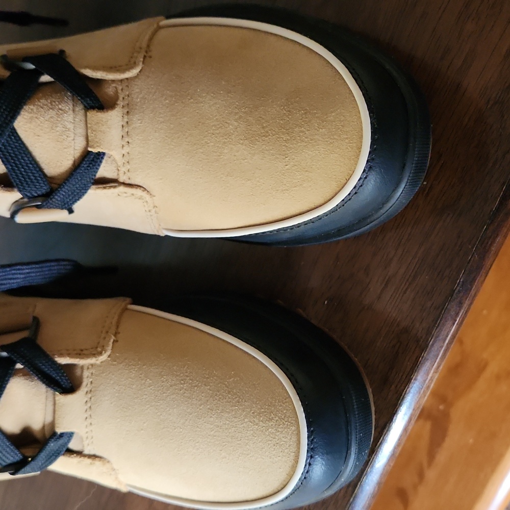 Sorel waterproof boots - Picture 5 of 9